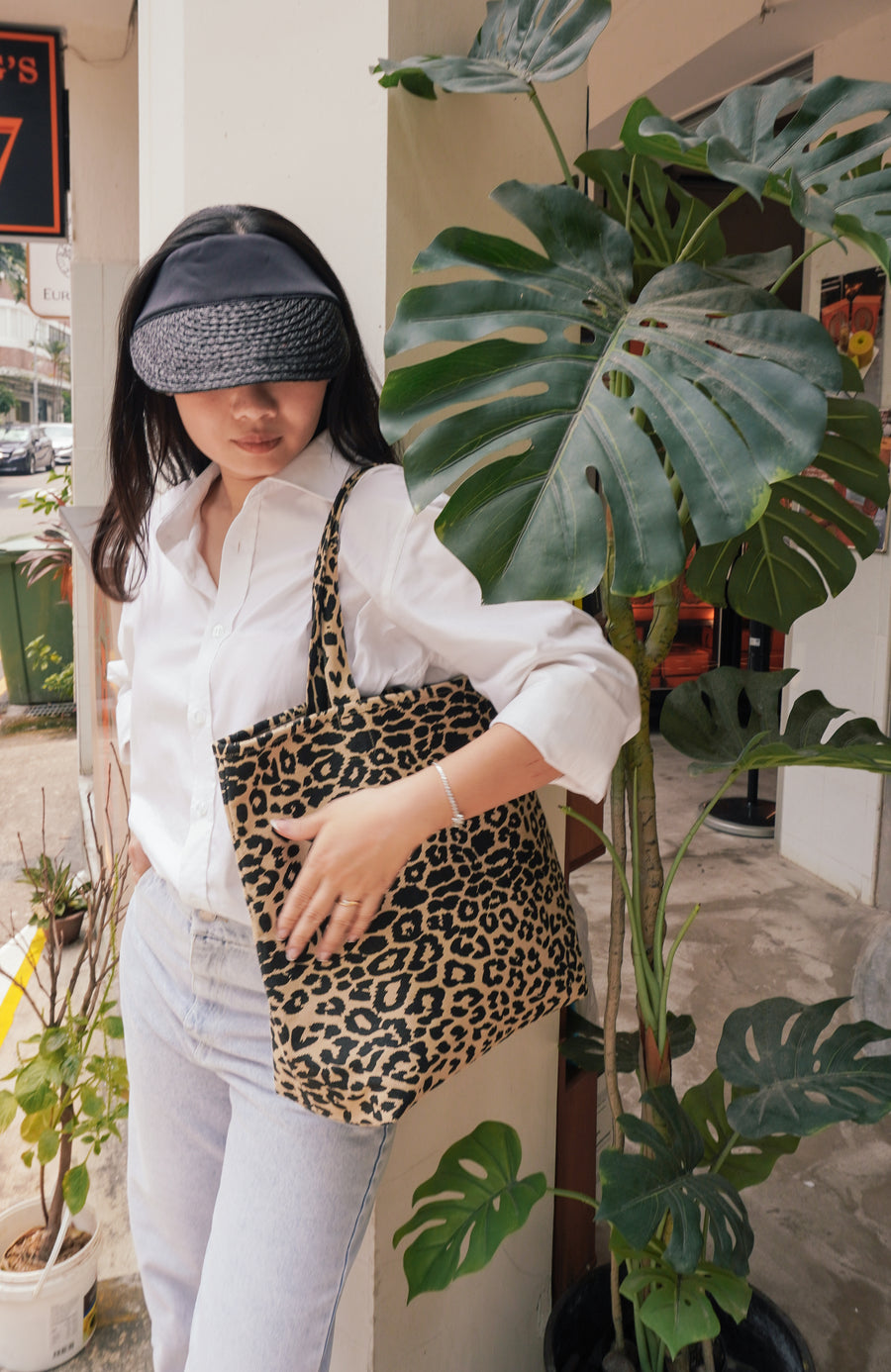 Fauve leopard carry-all bag