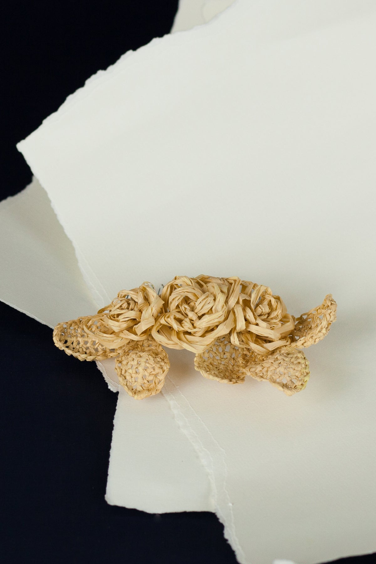 Rose bouquet hair slide