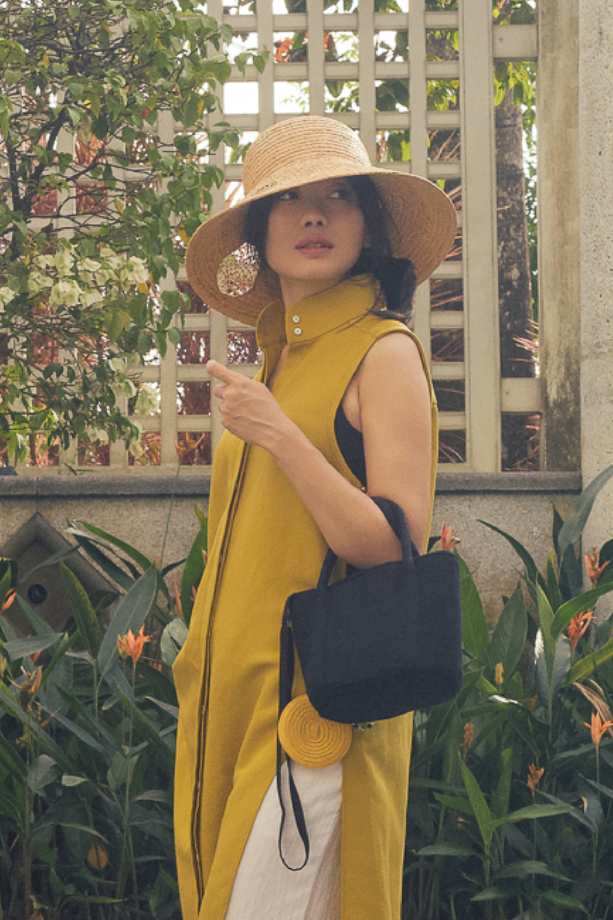 Sandra downturn brim raffia hat