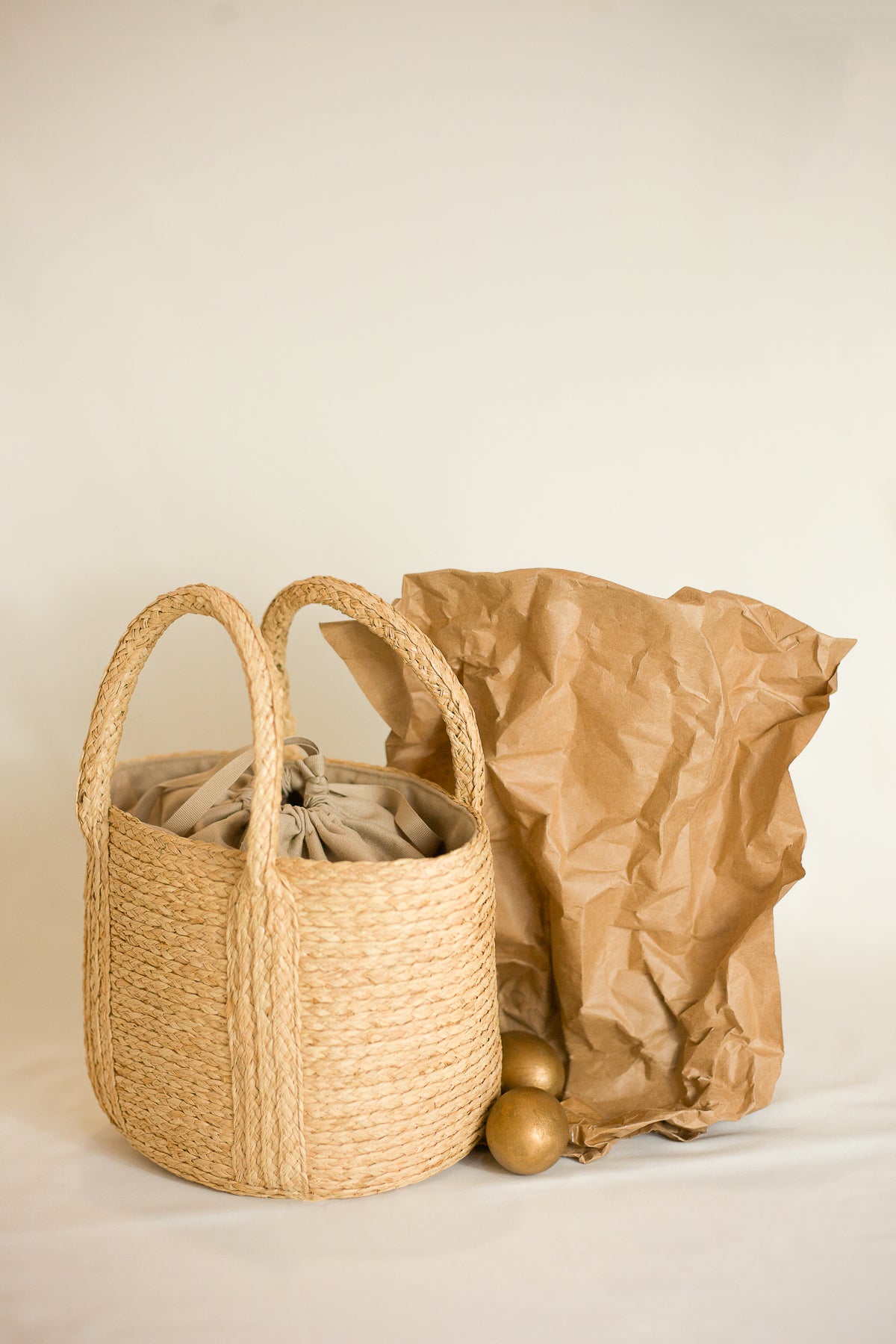 Bucket Cabas raffia bag
