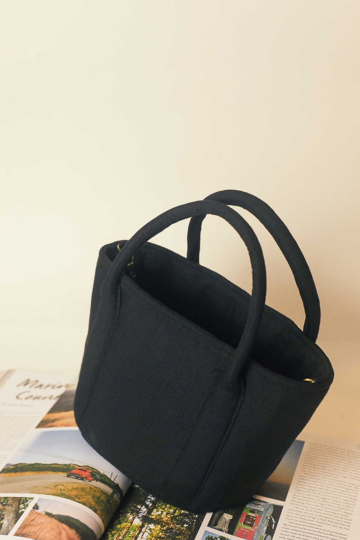 Túi Bucket Cabas linen đen