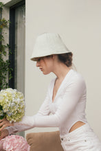 Load image into Gallery viewer, Vaud silk bucket hat