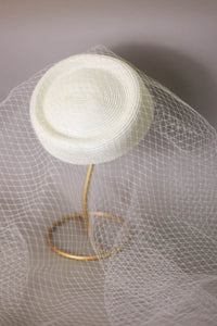 Jackie fascinator veil