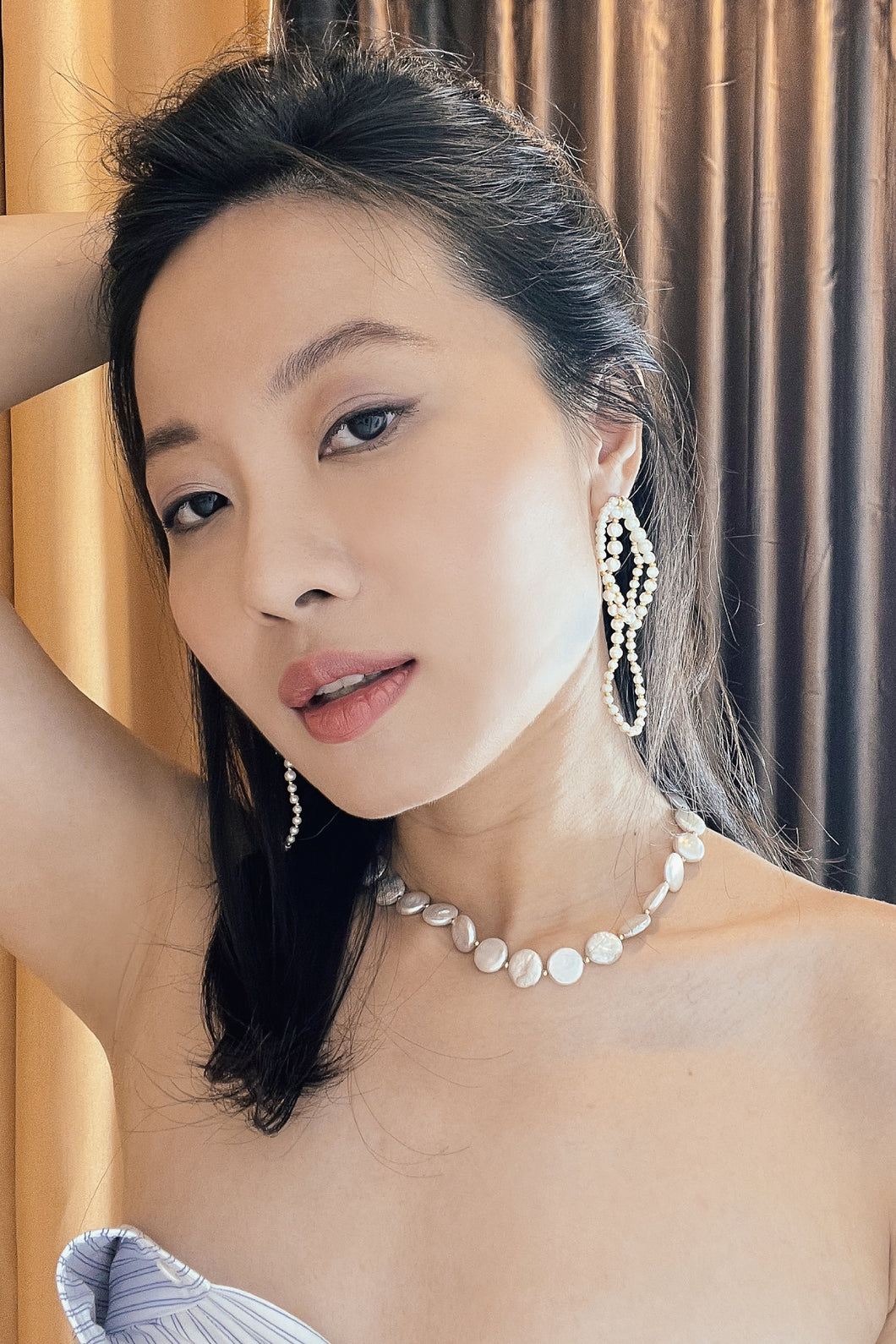 Frances flat pearl choker