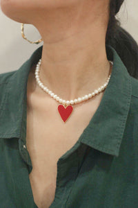 Collier de perles coeur agate rouge