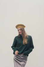 Load image into Gallery viewer, Soleil hand-knitted beret