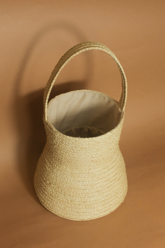 Arybayo natural raffia jug bag