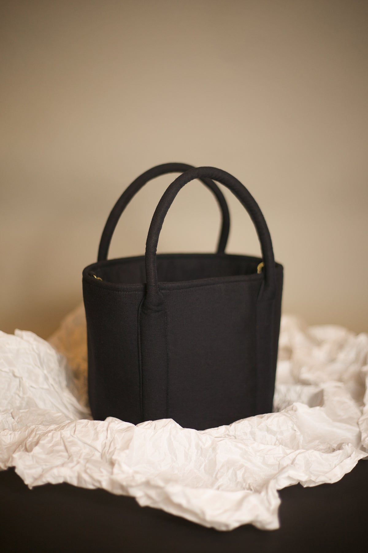 Túi Bucket Cabas linen đen