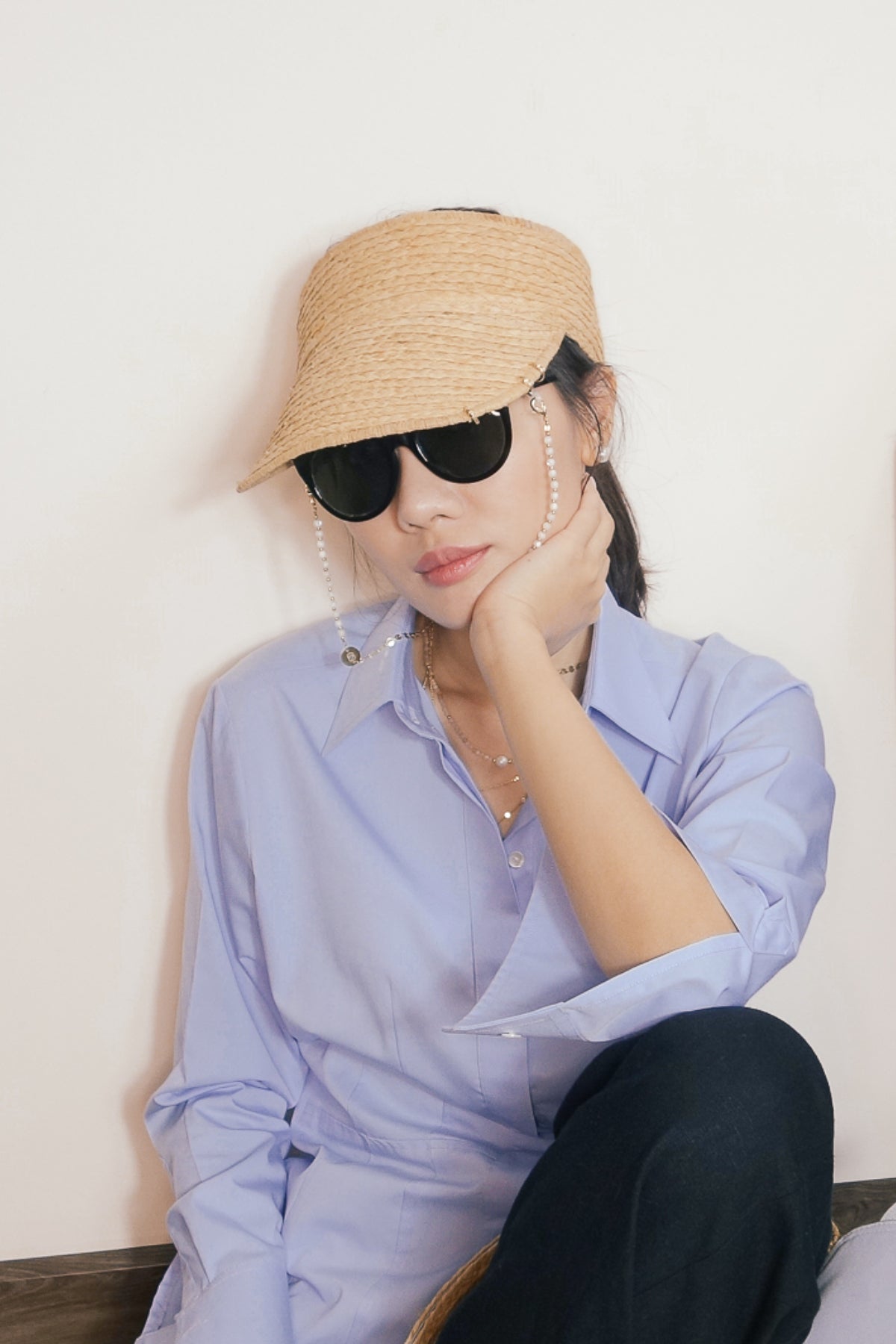 Natural raffia Socco cap with rings