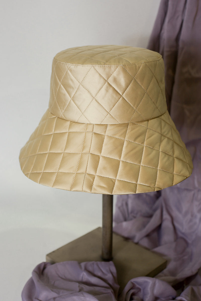 Losange silk hand-quilted hat