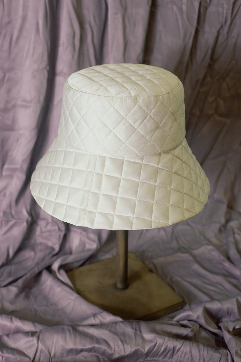 Losange silk hand-quilted hat