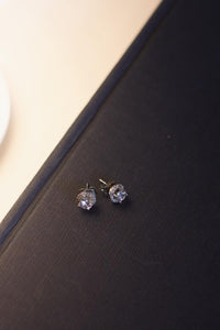 Round Cubic Zirconia studs_Leinné jewellry