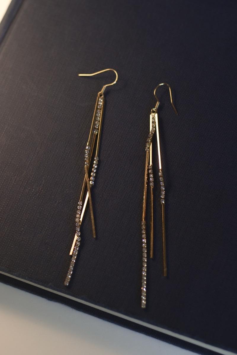 Catina long drop sparkle earrings_Leinné Jewellry