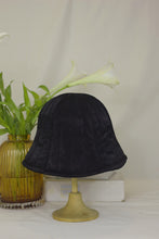 Load image into Gallery viewer, Silk bucket hat Vaud